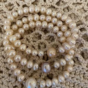 Set of 3 pearl stretch bracelets